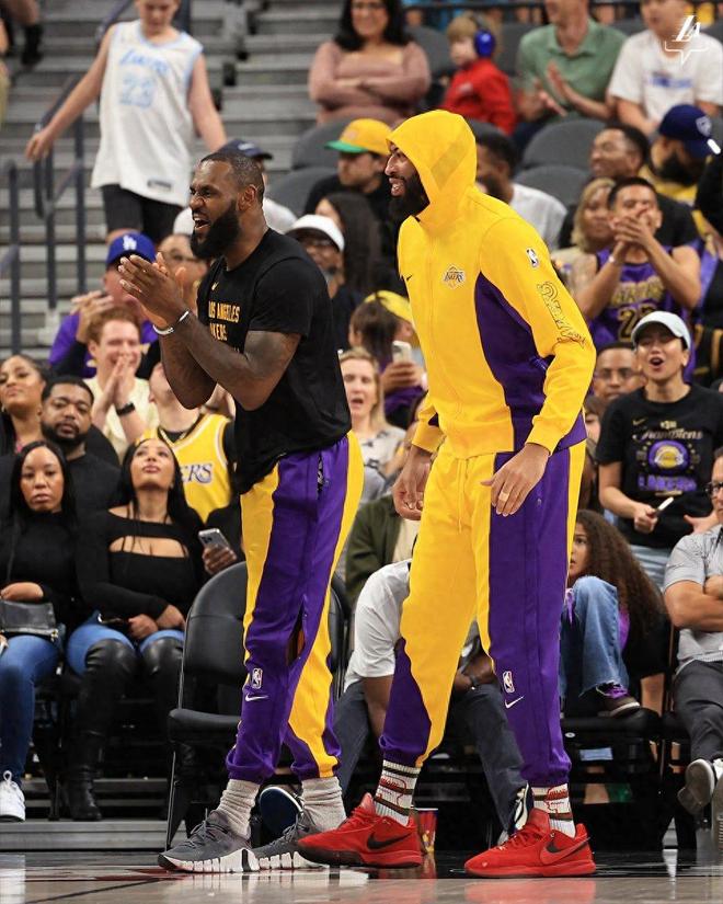 kaiyun-篮网引发争议！，浓眉哥官方宣布重要助攻新规赢得满堂喝彩(篮网官宣签两人)