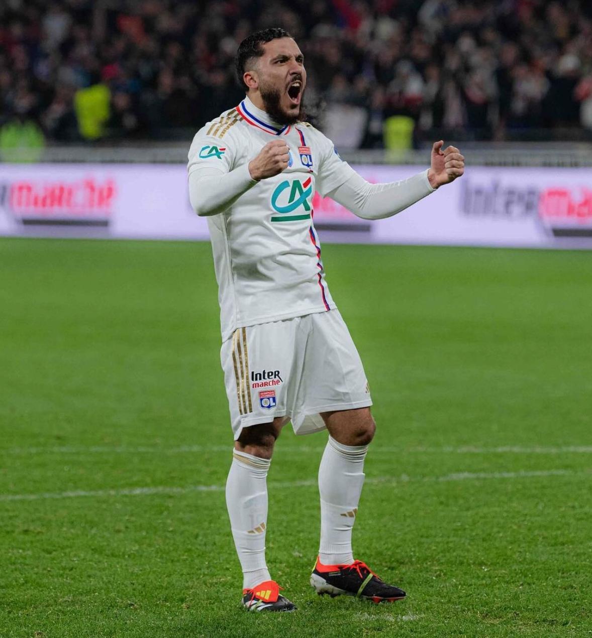 开云APP-法国队前途光明！，巴特勒新星表现优异表现突出比赛高潮迭起(巴特勒效力球队)