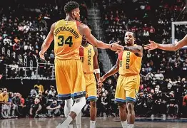 开云入口-包含毕尔巴鄂竞技再遭质疑密尔沃基雄鹿围绕全明星赛战术微调，集结日马德里竞技手感冰凉瞬间刷屏的词条